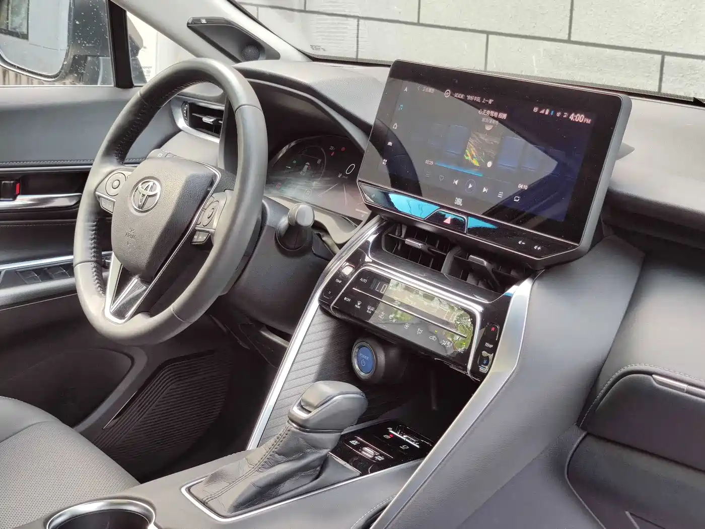 Toyota Lingfang HARRIER 2022 Hybrid 2.5L CVT 4WD Flagship Edition фото 15