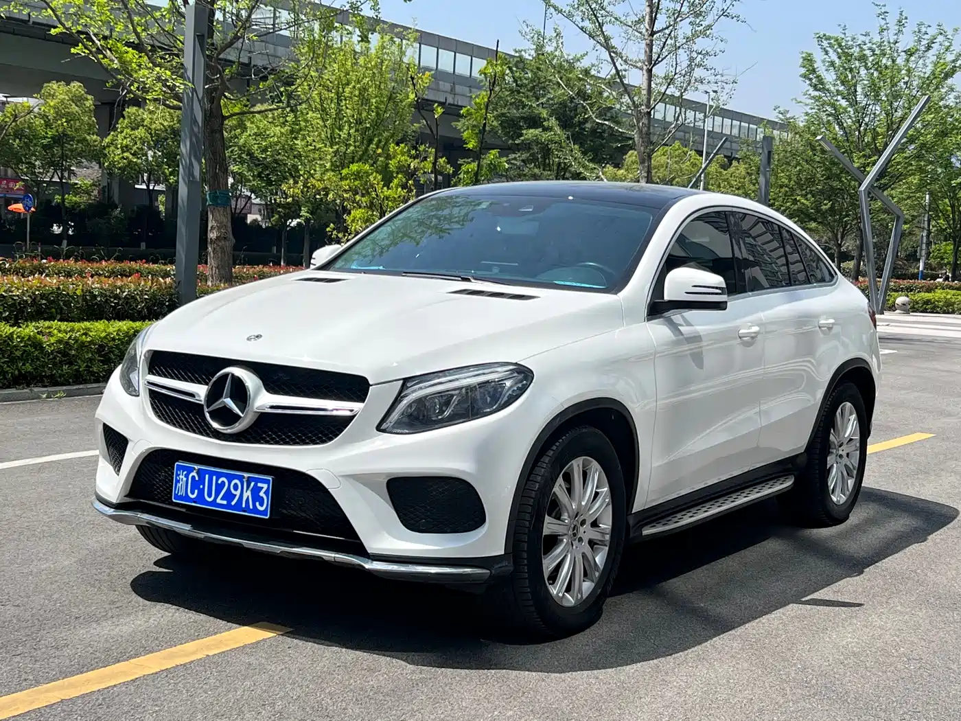 Mercedes-Benz GLE Coupe 2018 GLE 320 4MATIC Coupe SUV