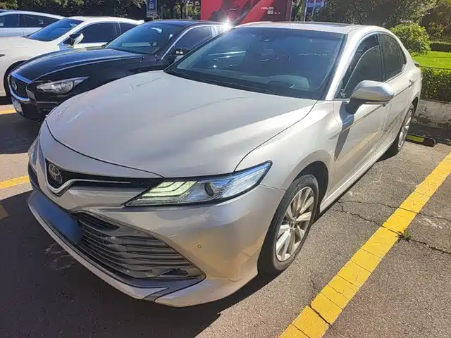 Toyota Camry 2021