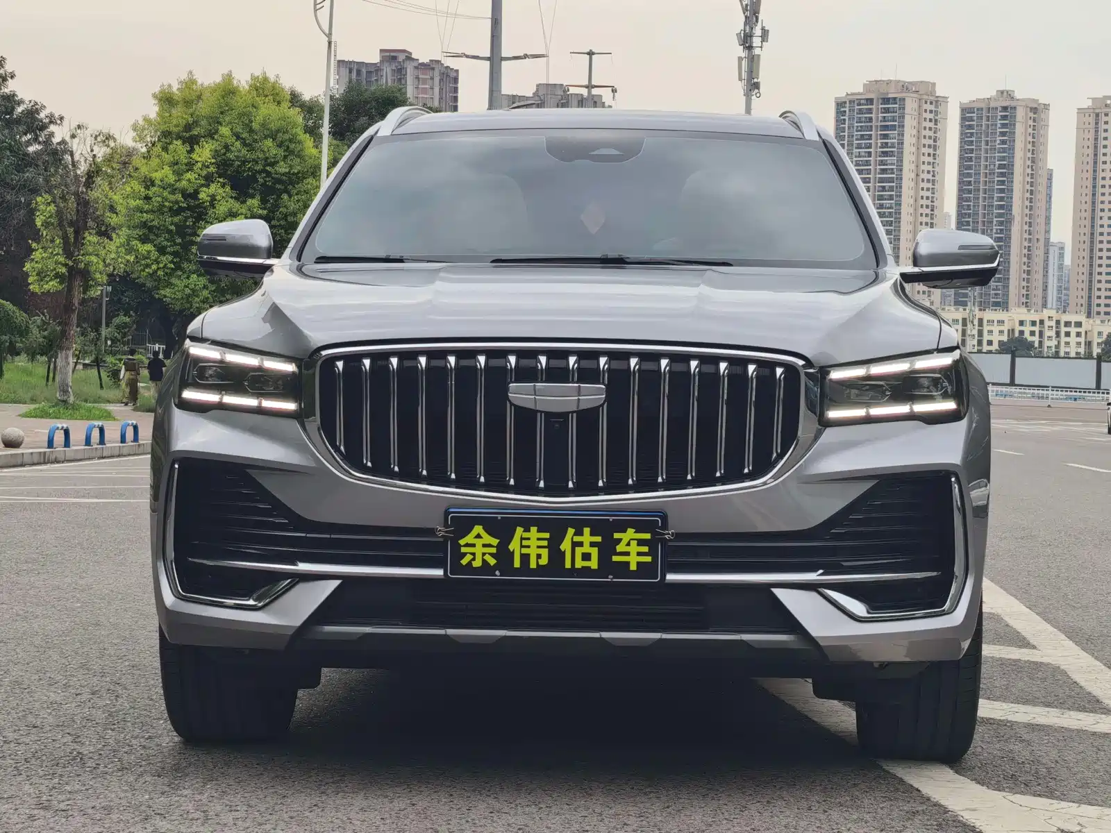 Фото 3 - Geely Monjaro