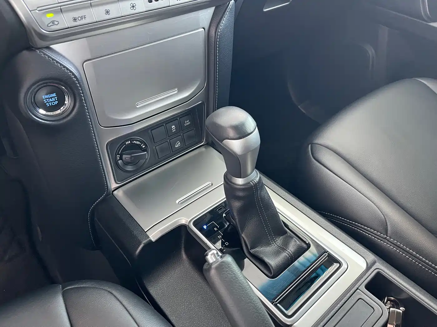Toyota Prado 2018 3.5L Auto TX фото 8
