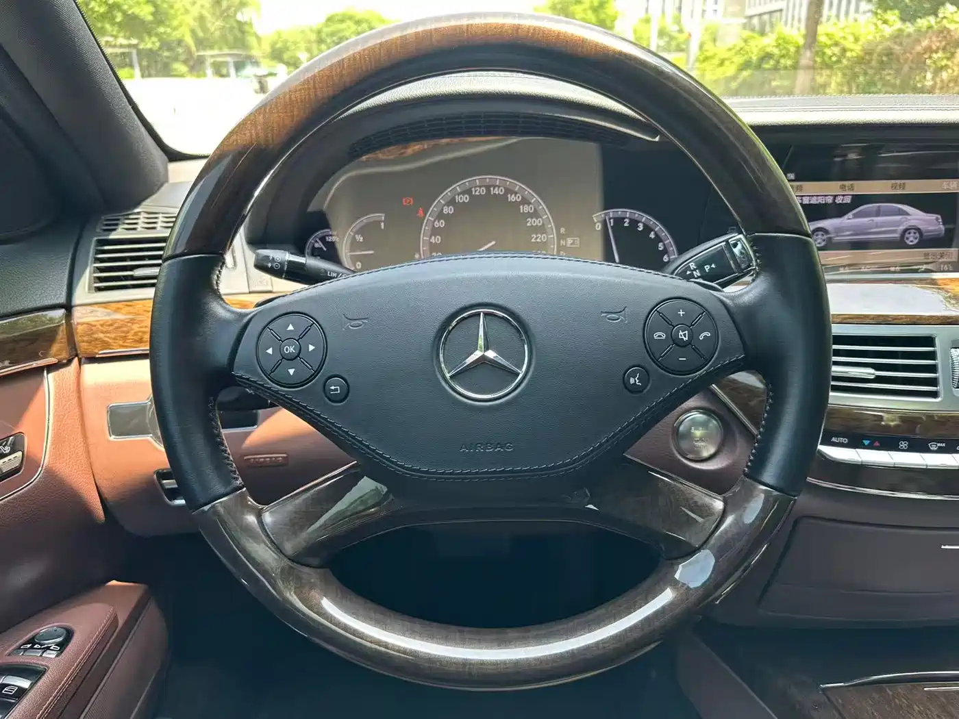 Mercedes-Benz S-Class 2012 S 300 L Business Grand Edition фото 21
