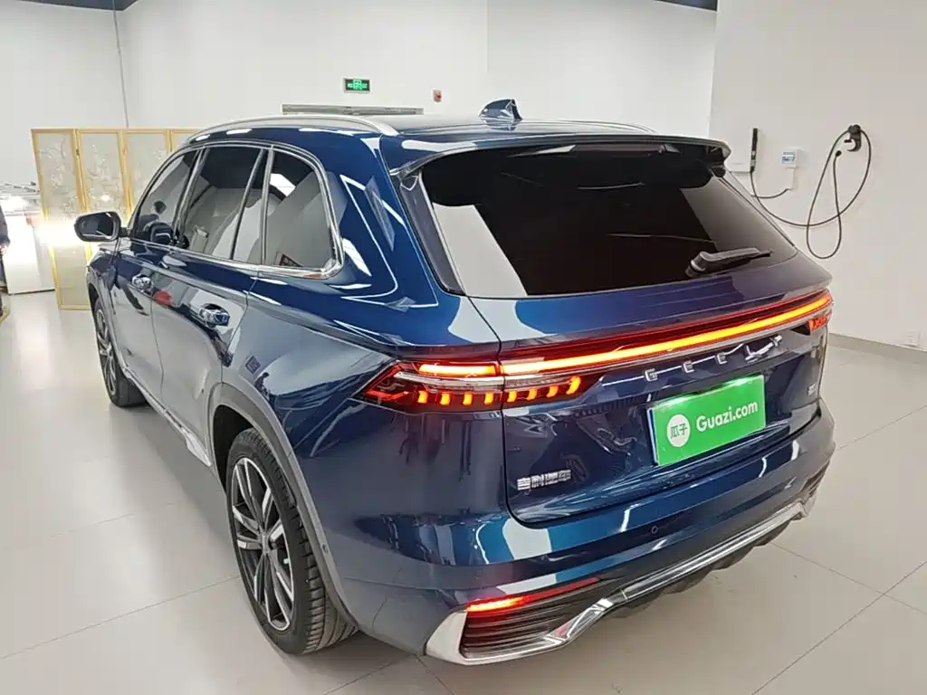Фото 5 - Geely Monjaro