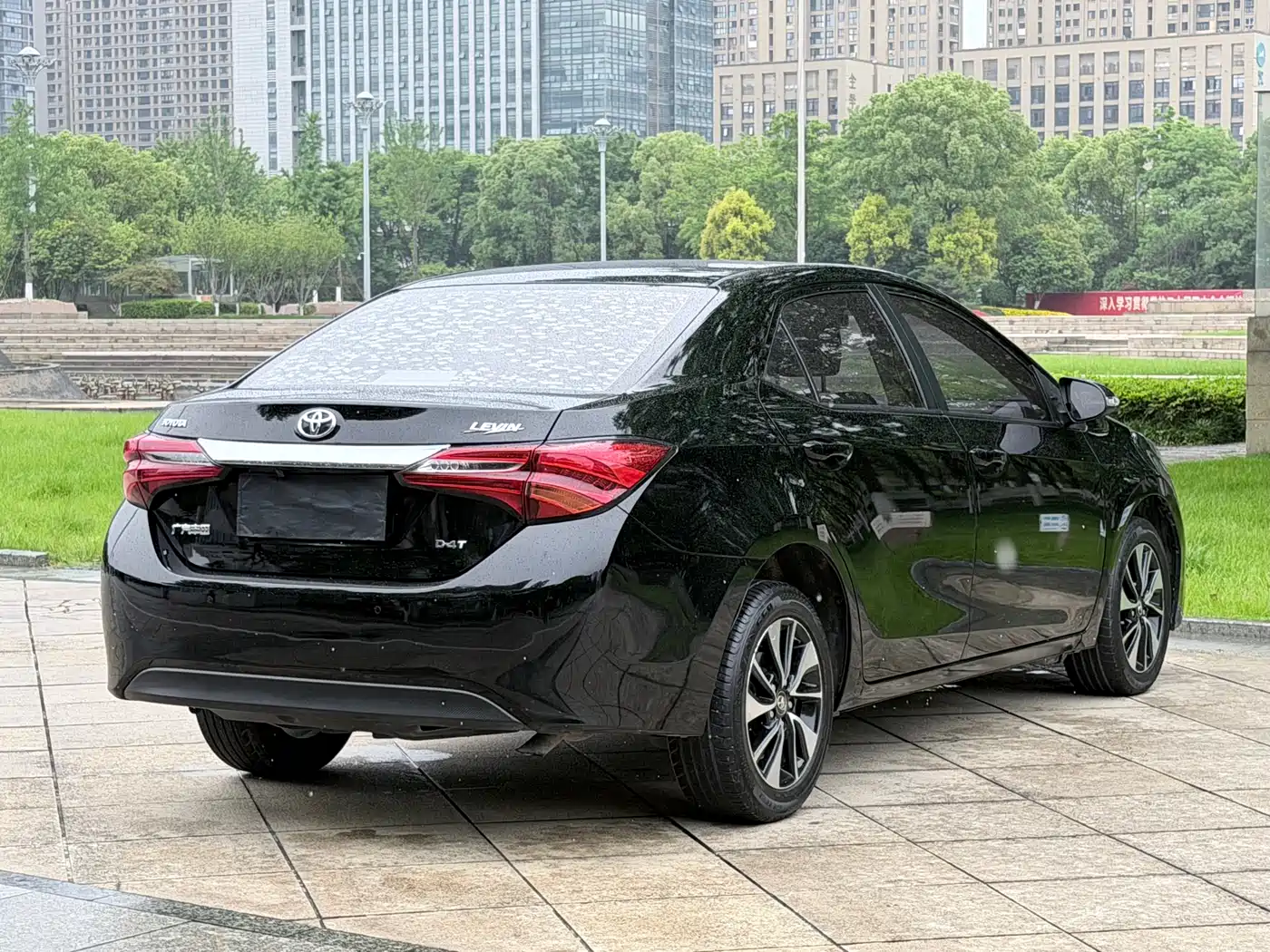 Toyota Levin 2018 185T CVT Premium Edition China V фото 16