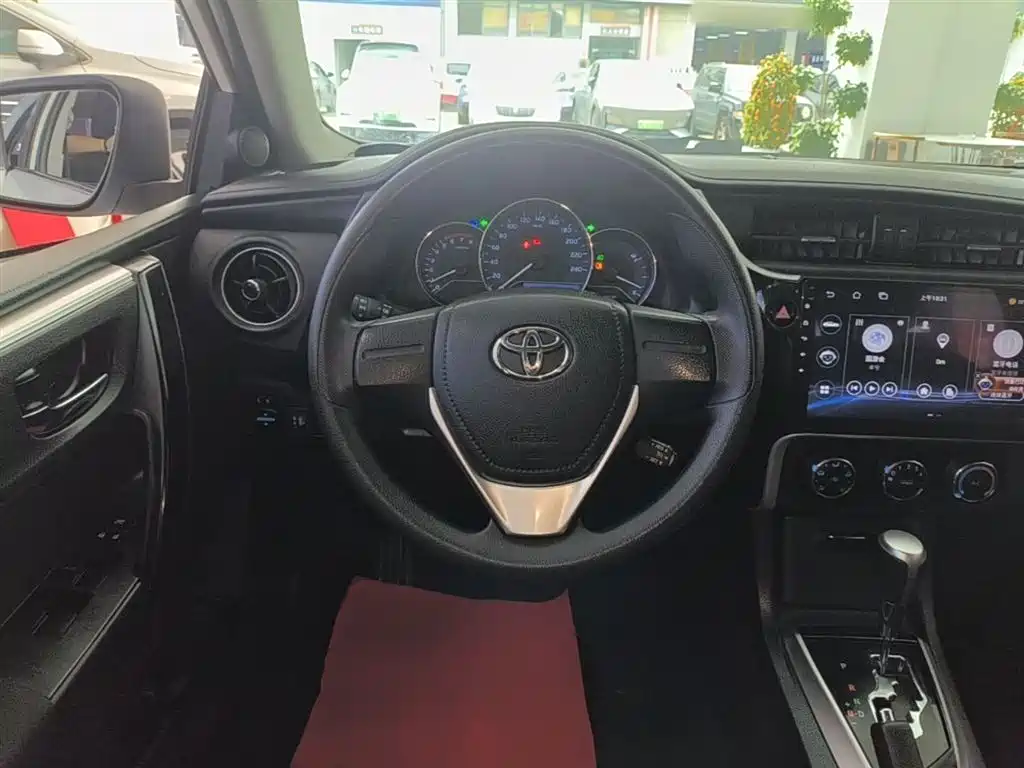 Toyota Corolla 2018 1.2T S-CVT GL Smart Edition фото 11
