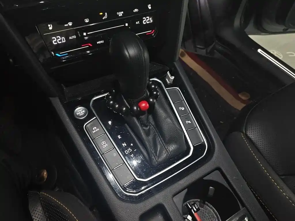 Volkswagen FAW-Volkswagen CC 2021 380TSI Eye-catching Edition фото 7
