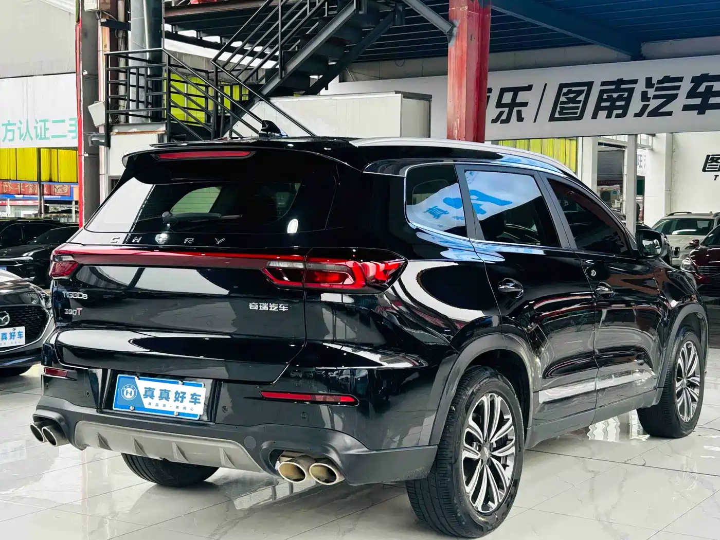 CHERY TIGGO 8