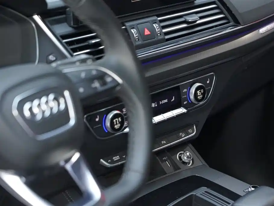 Audi Q5L 2023 40T Luxury Dynamic фото 15