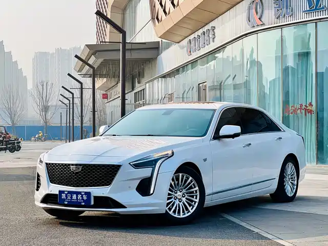 CADILLAC CT6