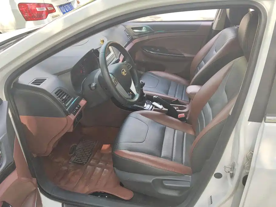BYD Surui 2015 2015 1.5L Manual Comfort Model