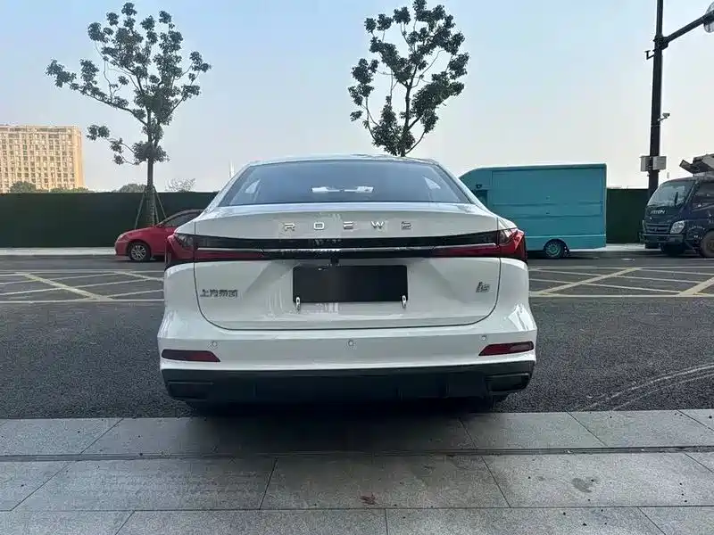 ROEWE I5