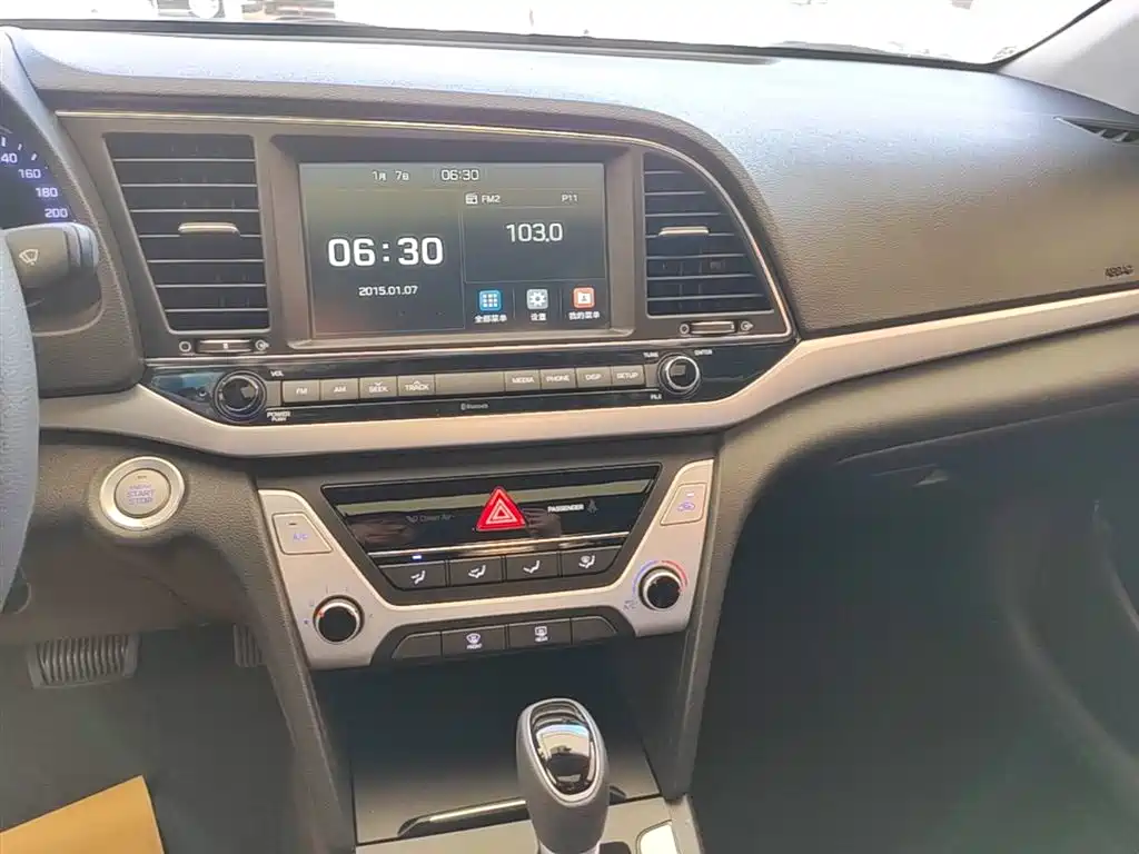 Hyundai Elantra 2016 Model 1.6L Automatic Smart Elite фото 13