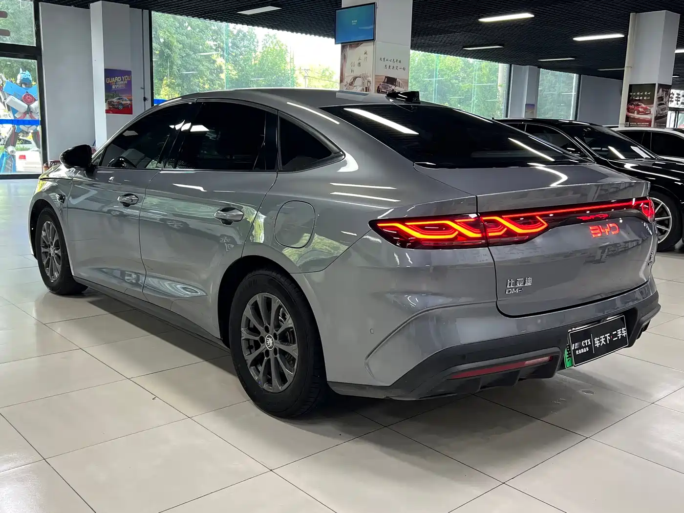 BYD Qin L 2025 2025 DM-i Smart Drive Edition 80KM Leading
