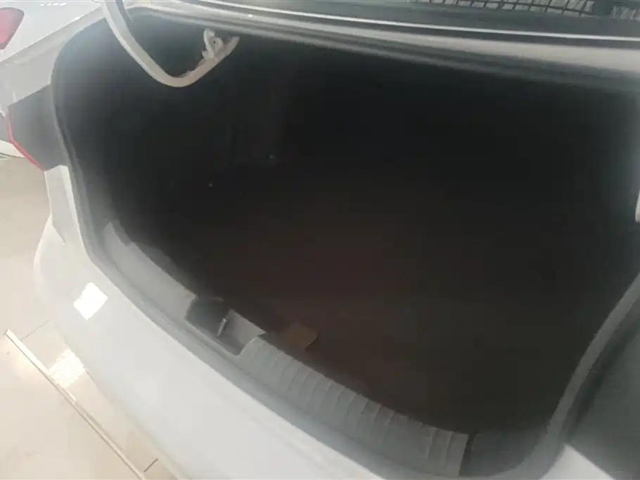 Volkswagen Sagitar 2022 280TSI DSG Surpassing Edition фото 4