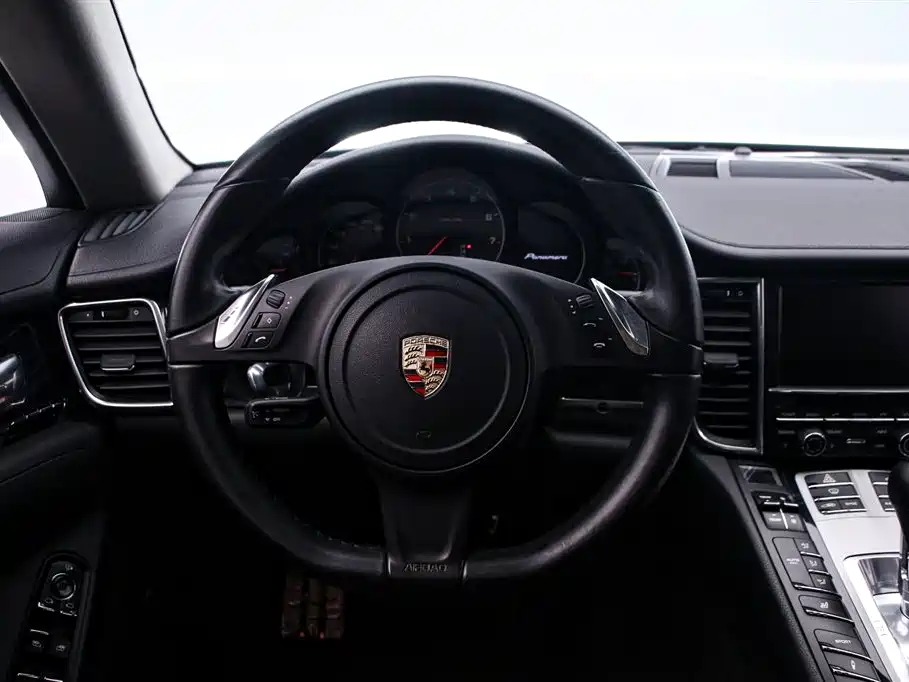 Porsche Panamera 2014 Panamera 3.0T фото 7