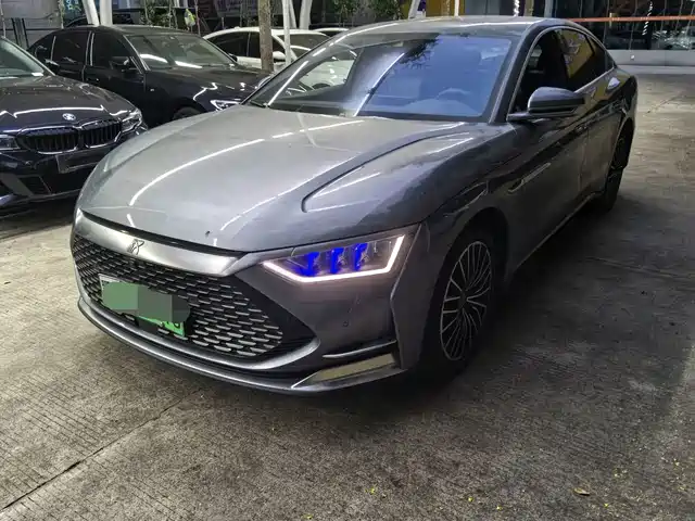 BYD Han DM, Полный привод, Люкс Performance