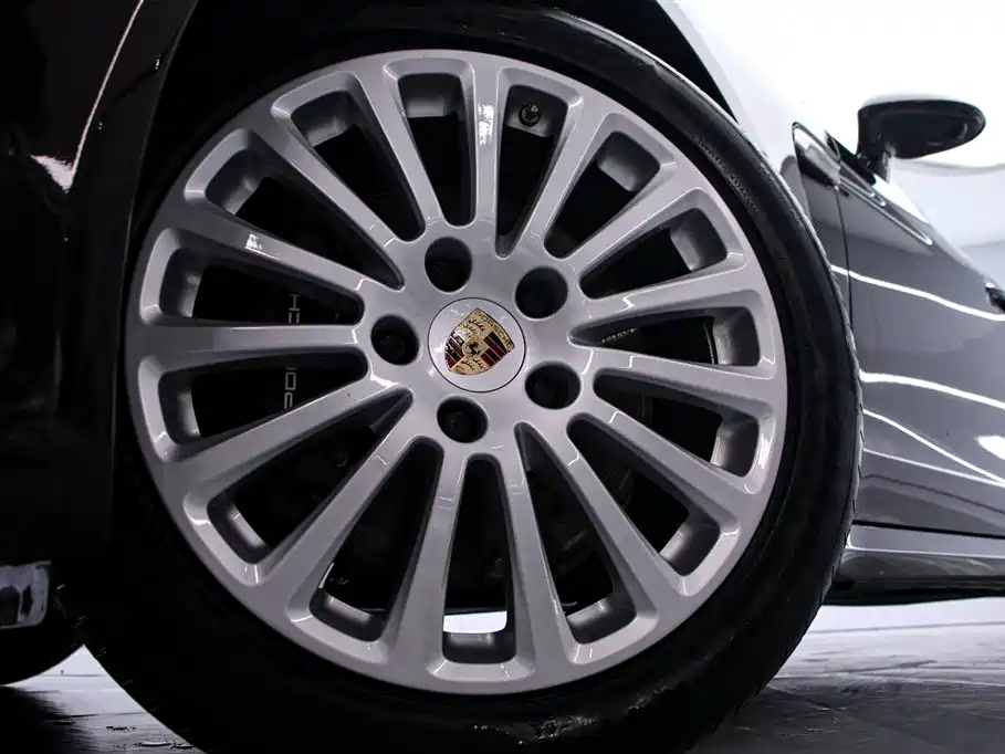 Porsche Panamera 2014 Panamera 3.0T фото 16