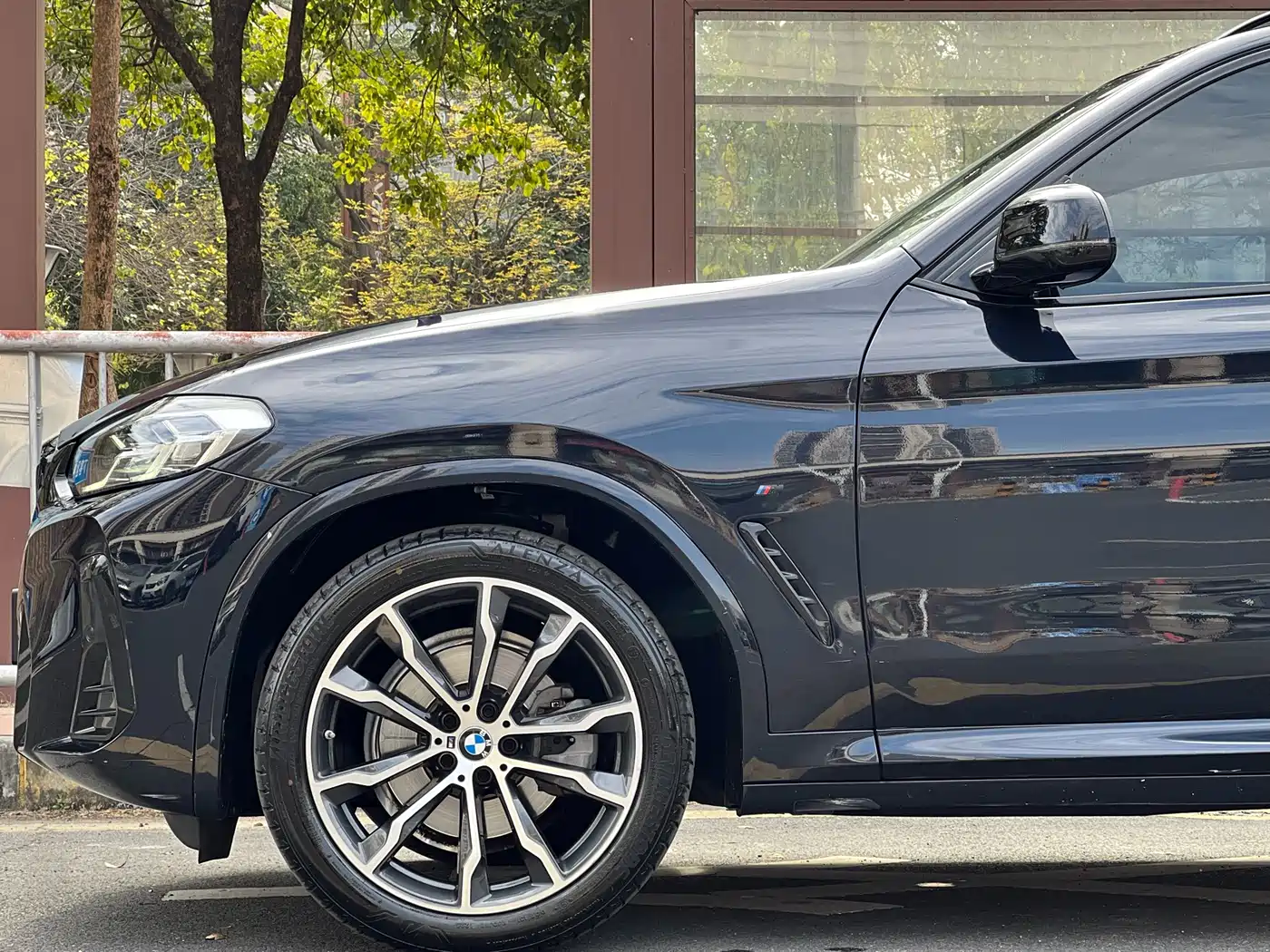 BMW X3 2022 xDrive30i Leading M Night Package фото 25