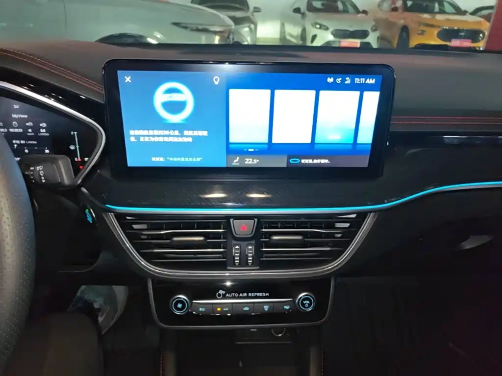 Ford Focus 2022 2021 Sedan EcoBoost 180 Auto ST Line