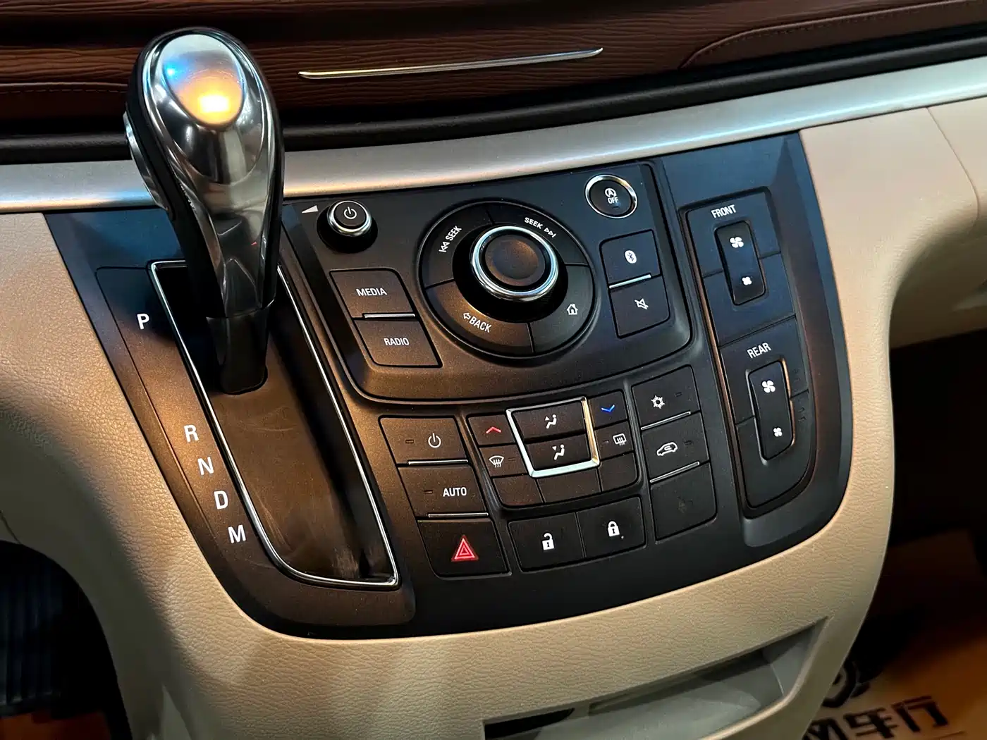 Buick GL8 2018 28T Comfort China VI фото 21