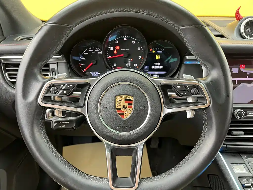 Фото 34 - Porsche Macan