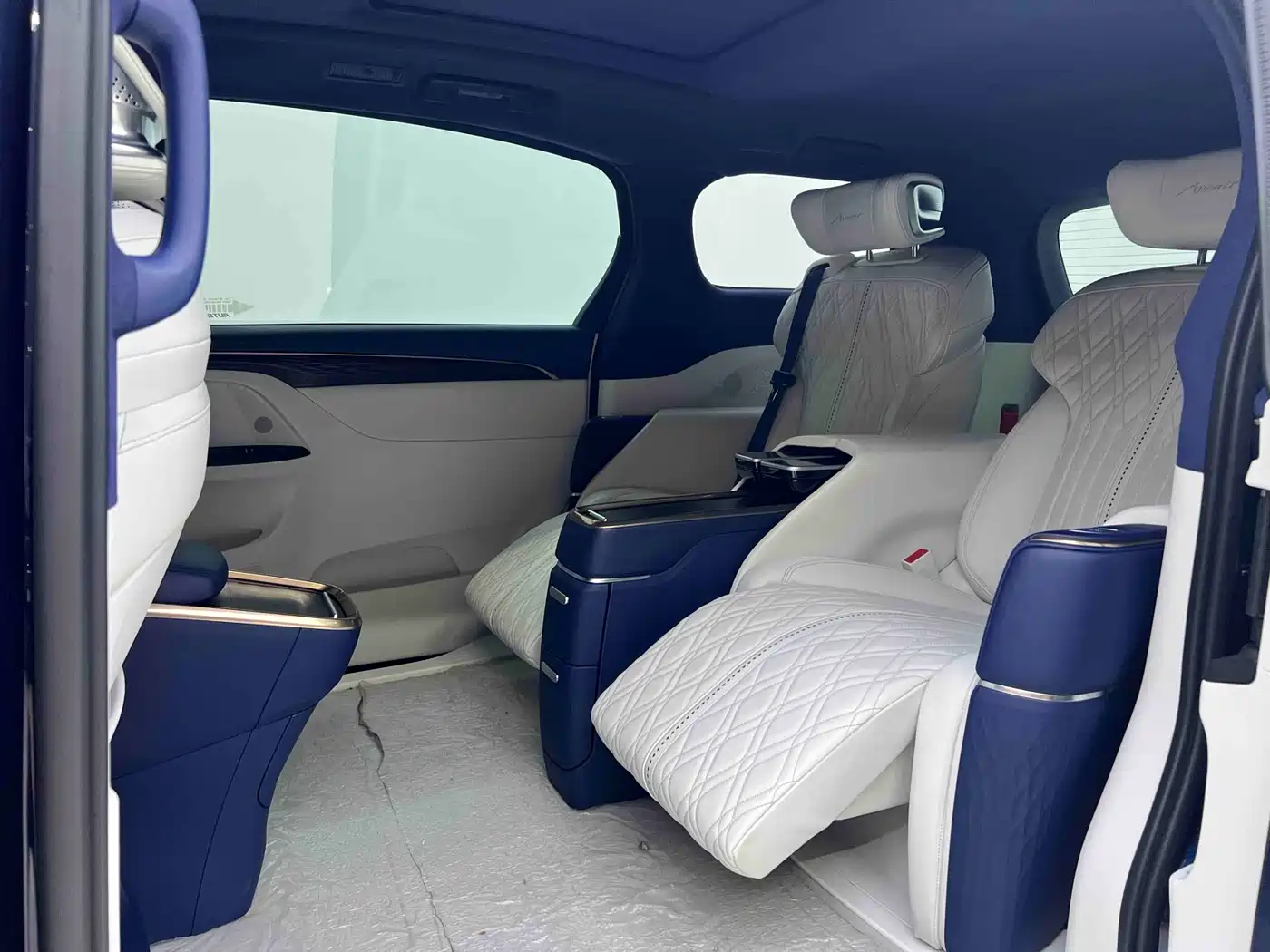 Buick GL8 2020 Avenir Four-Seat Prestige Edition фото 13