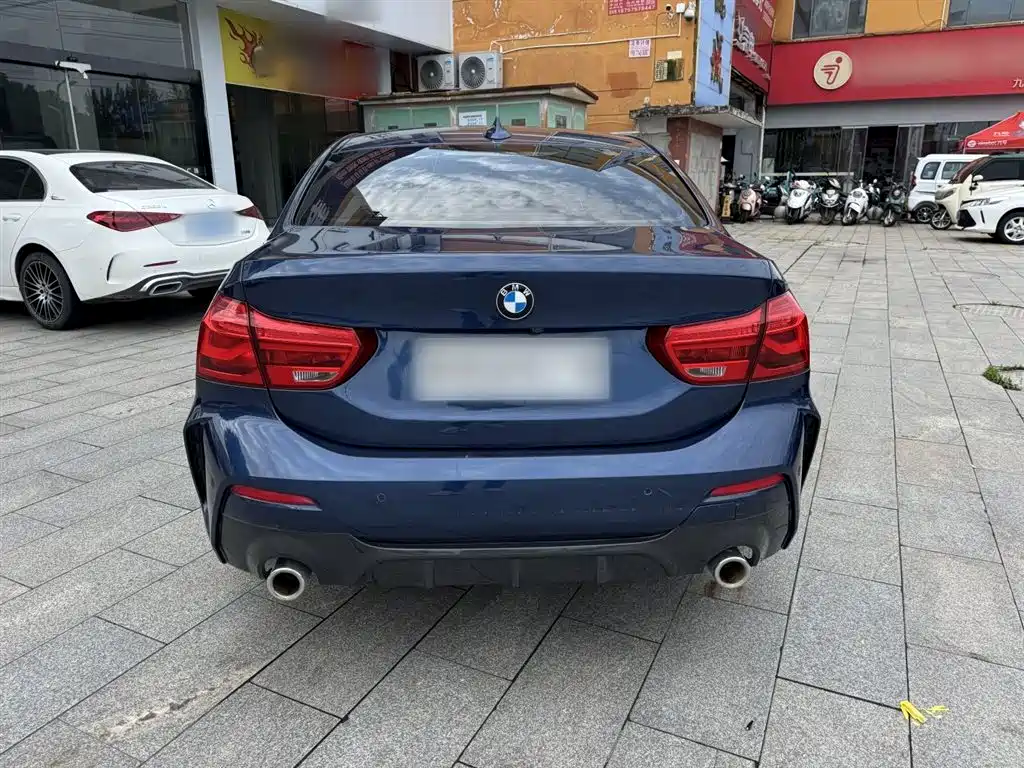 BMW 1-SERIES