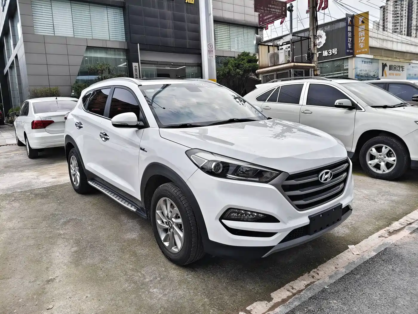 HYUNDAI TUCSON