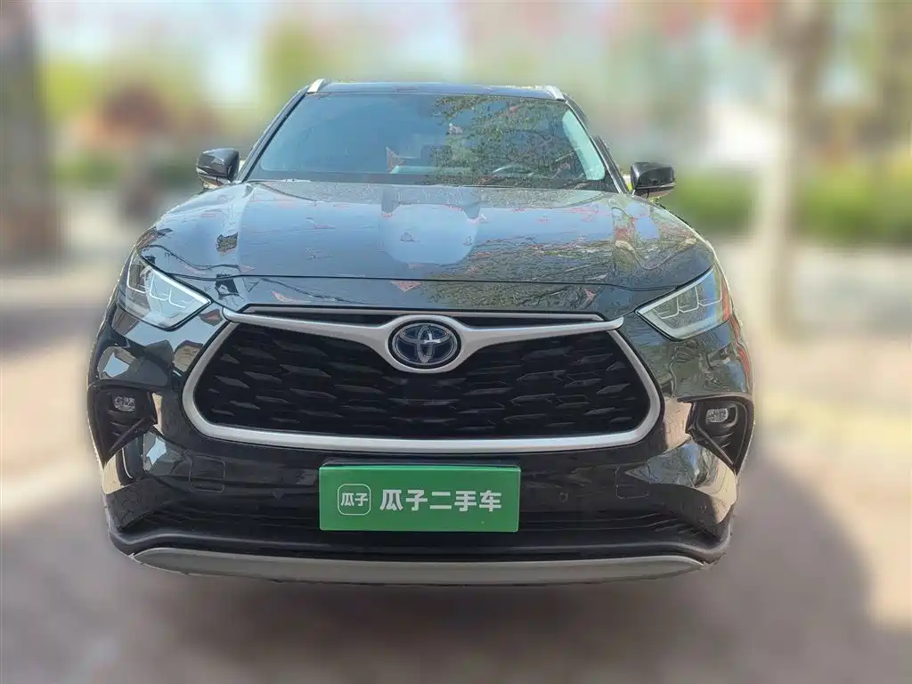 Toyota Highlander 2022 Model Dual Engine 2.5L 4WD Premium Edition 7-Seater фото 24