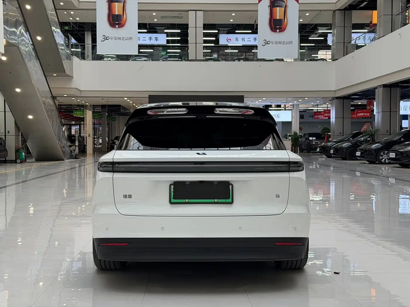 Li Auto i6 2026 2025 2WD Base Model