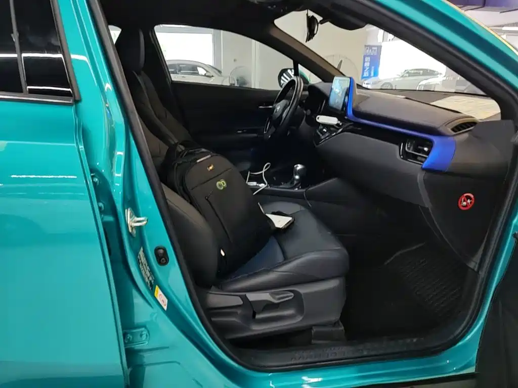 Photo 25 - Toyota C-HR