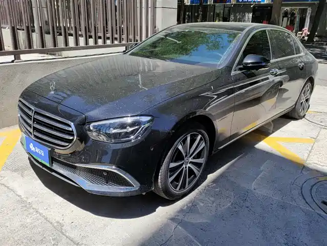 Mercedes-Benz E-Class New Energy 2022 E 350 e L Plug-in Hybrid Sedan