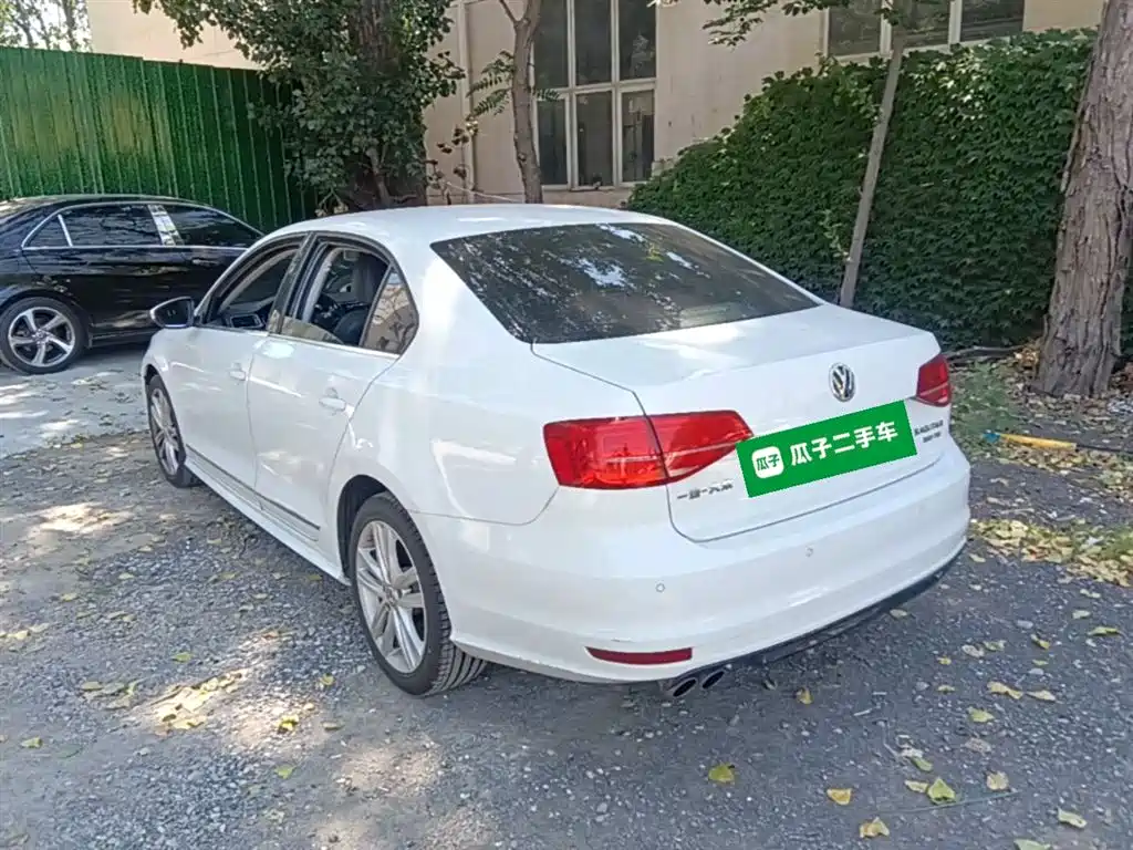 Volkswagen Sagitar 2018 280TSI DSG Spark Edition фото 9