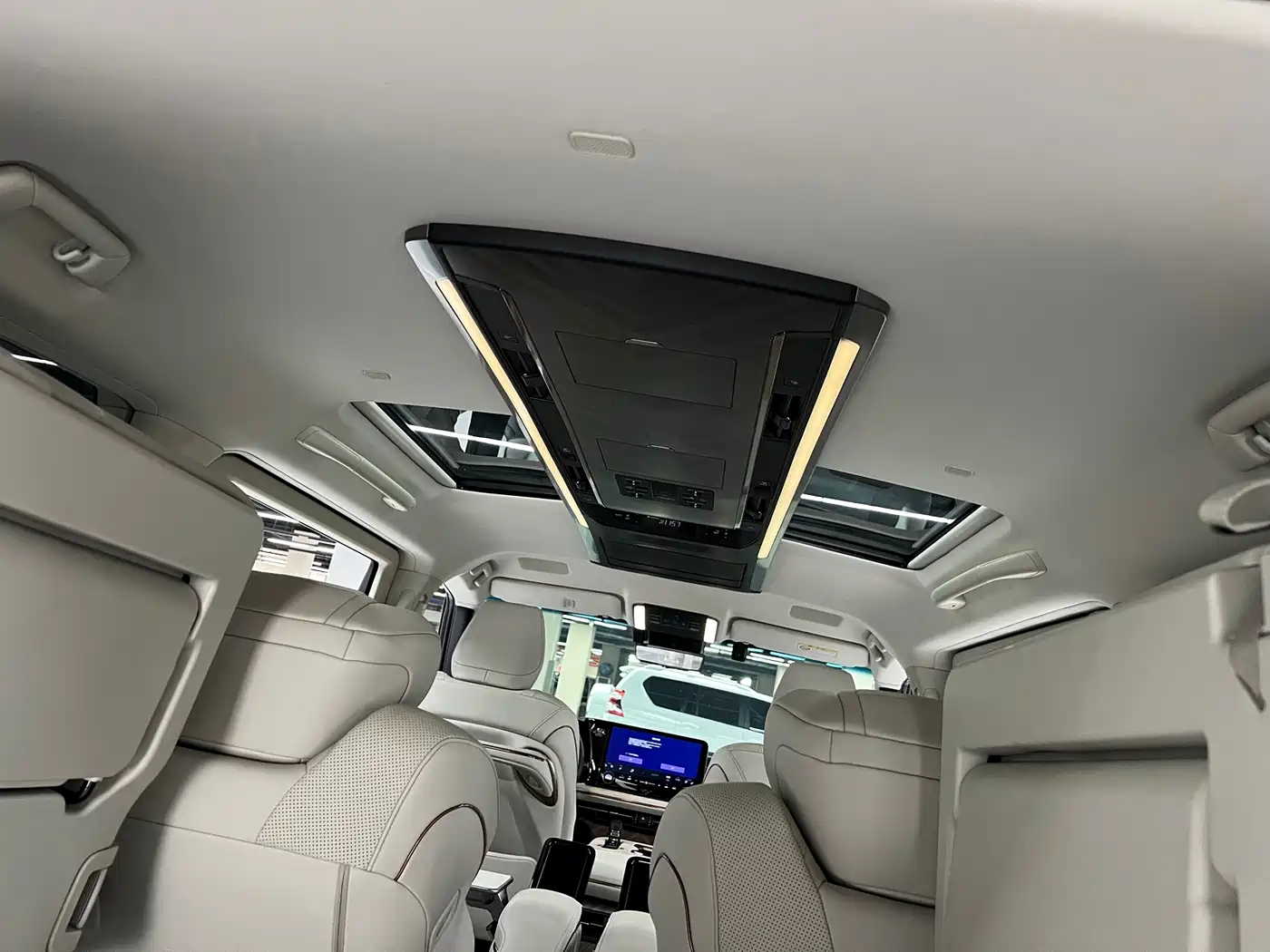 Lexus LM 2025 2025 Model 500h Six-Seater Prestige Edition