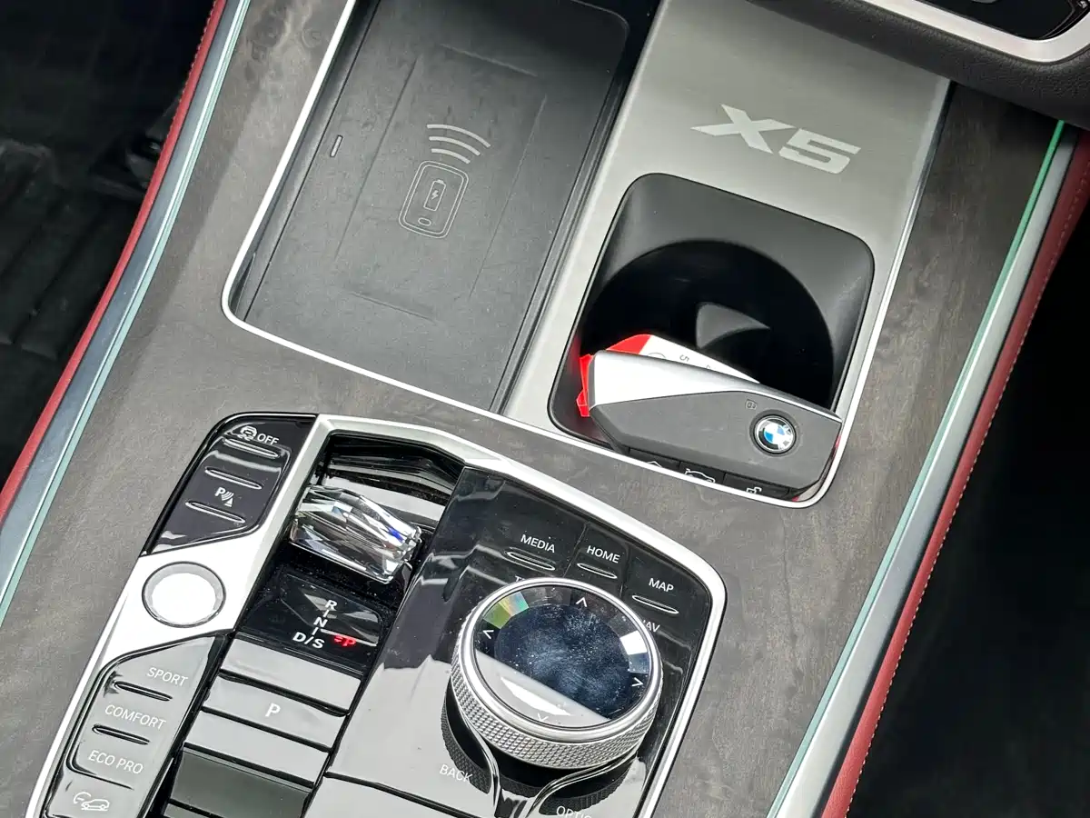 BMW X5 2023 xDrive 30Li Premium M Sport Black Night Package фото 10