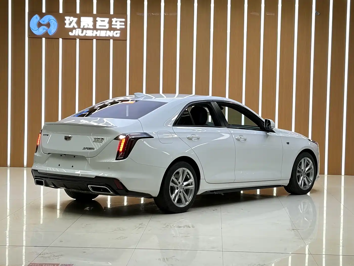 Cadillac CT4 2022 28T Fashion Style фото 18