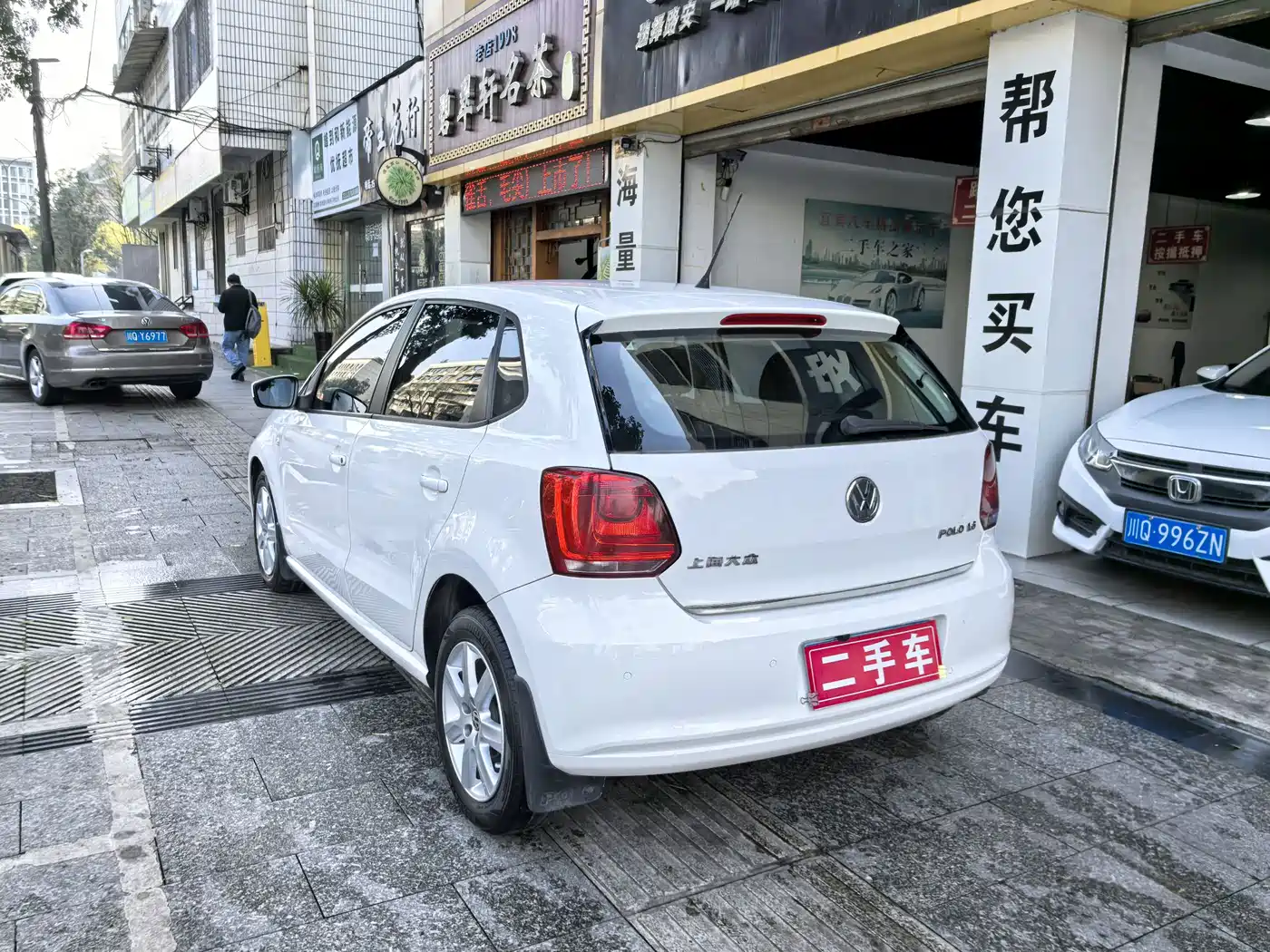 Volkswagen Polo 2013 1.6L Manual Comfort Edition фото 6