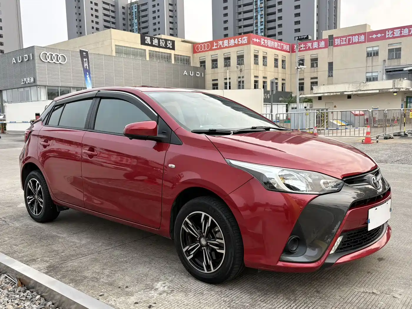Toyota YARiS L Zhi Xuan 2019 1.5E CVT MeiDong Edition China VI фото 3