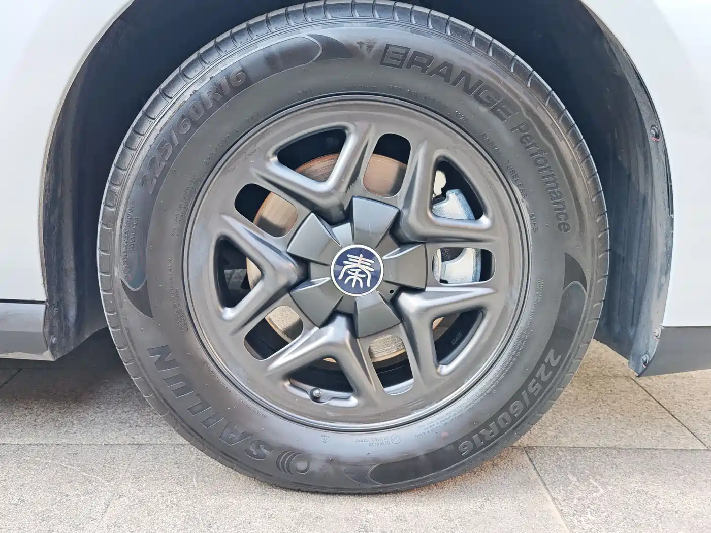BYD Qin PLUS 2025 DM-i Smart Drive 55KM Leader фото 19