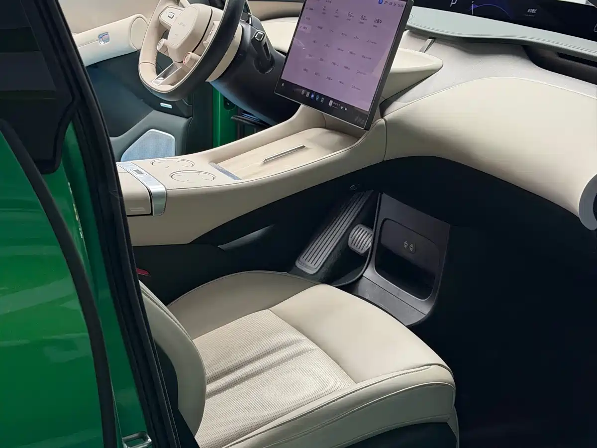 Xiaomi Auto Xiaomi YU7 2025 Ultra Long Range High Performance AWD Max Edition фото 15