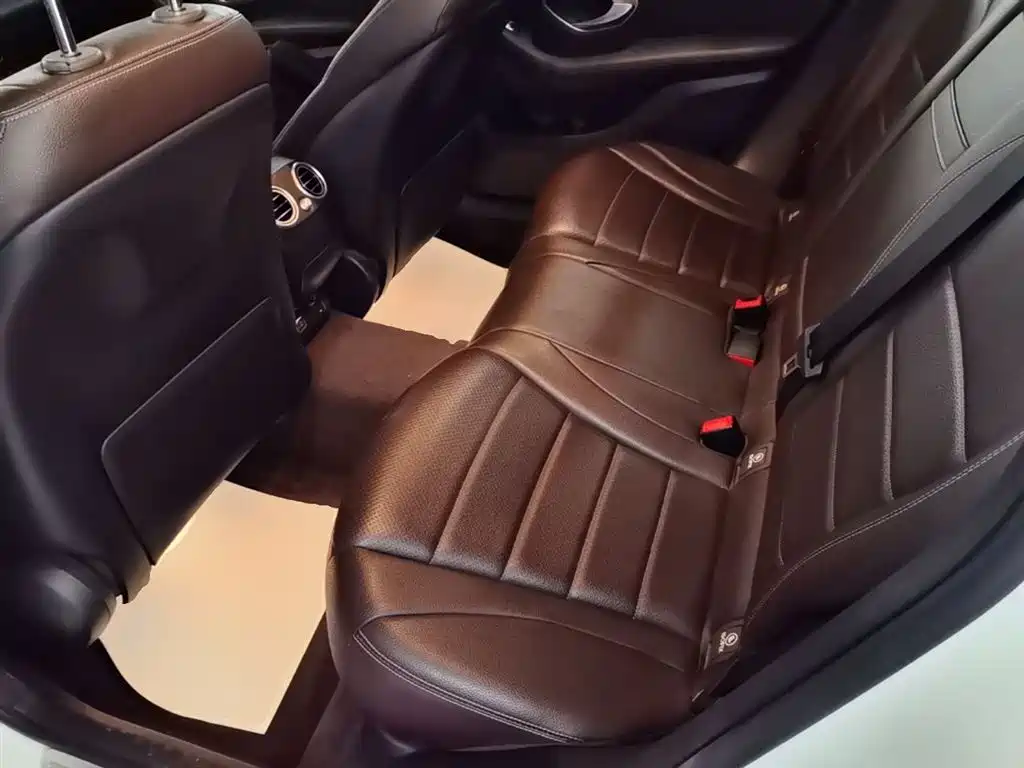 Mercedes-Benz GLC 2019 Model GLC 200 L 4MATIC фото 17