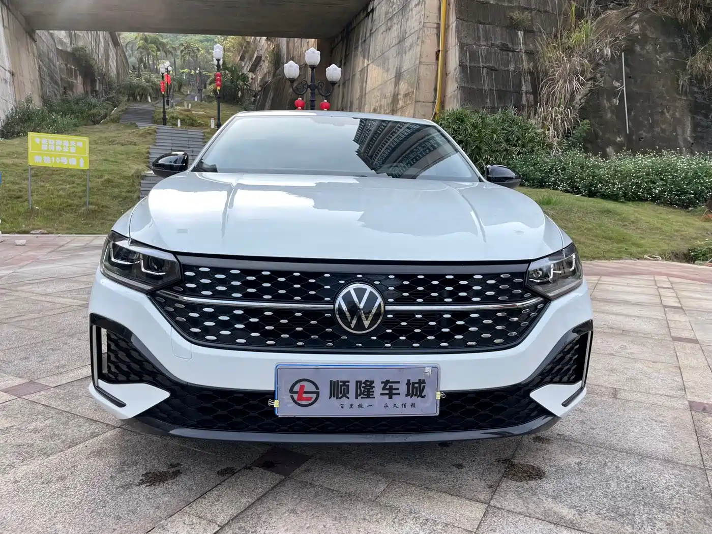 Volkswagen Lavida 2023 280TSI DSG Starlight Comfort Edition фото 2