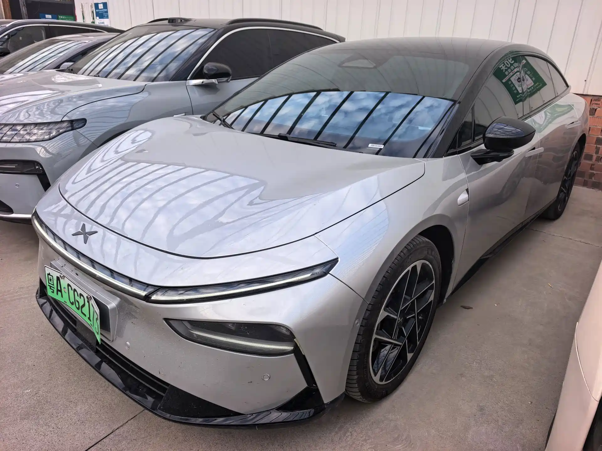 Фото 1 - XPeng P7+