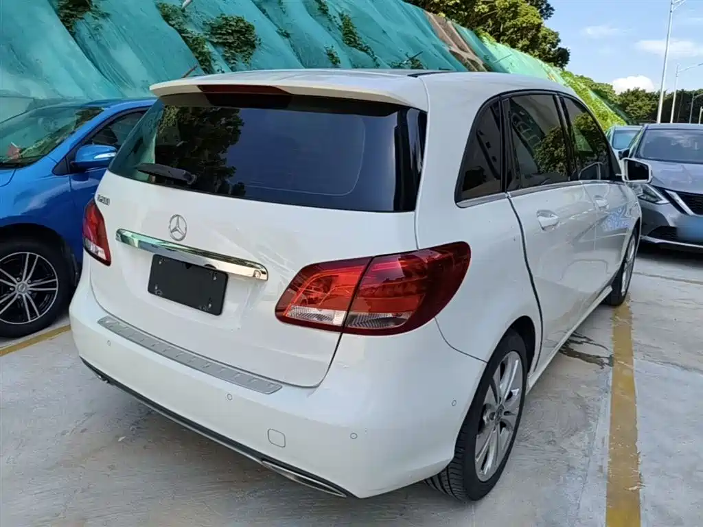 Mercedes-Benz B-Class 2019 B 200 Dynamic фото 7