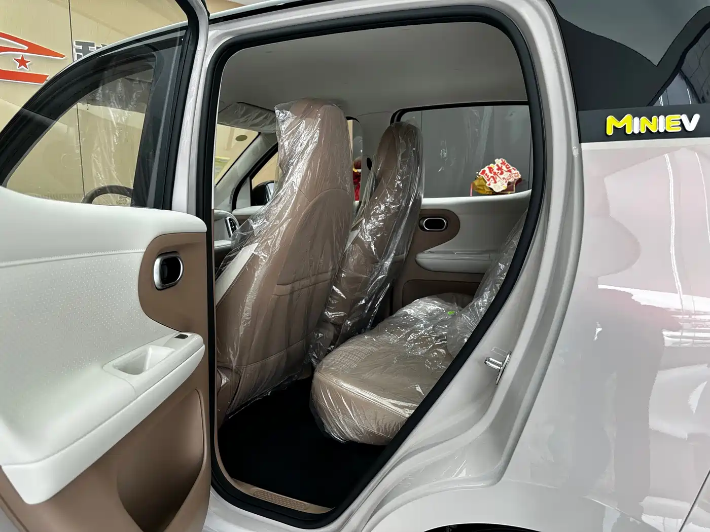 WULING AUTOMOBILE HONGGUANG MINIEV