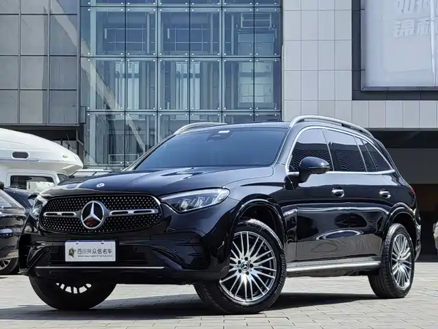 MERCEDES-BENZ GLC