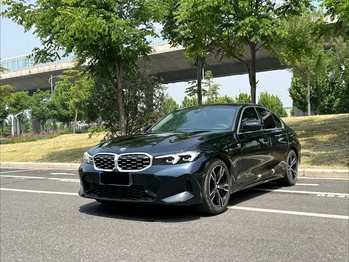 BMW 3 Series 2023 325i M Sport Package