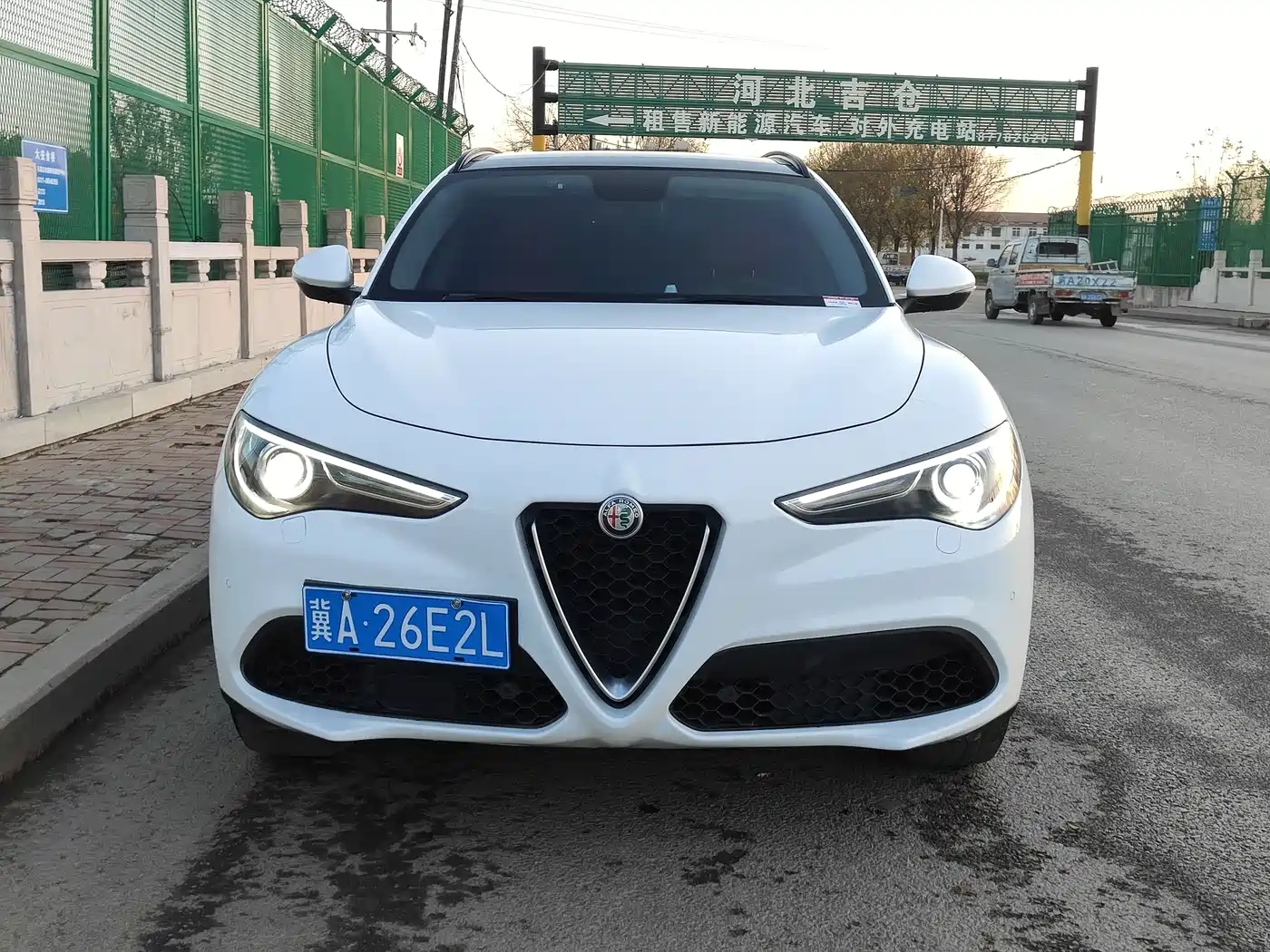 Alfa Romeo Stelvio 2019 2017 2.0T 200HP Luxury Edition