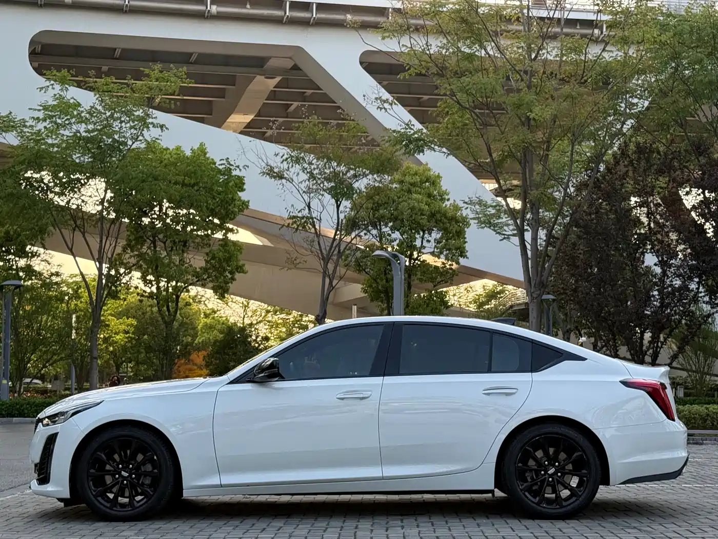Cadillac CT5 2023 28T Luxury Style (Standard Edition) фото 4