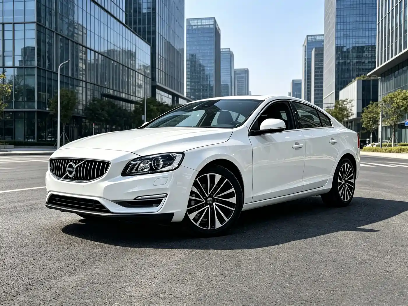 Фото 1 - Volvo S60
